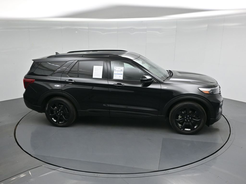 Certified 2022 Ford Explorer ST-Line w/ Class IV Trailer Tow Package image 56
