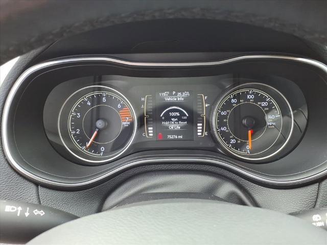 Used 2020 Jeep Cherokee Latitude w/ Cold Weather Group AWD/4WD image 13