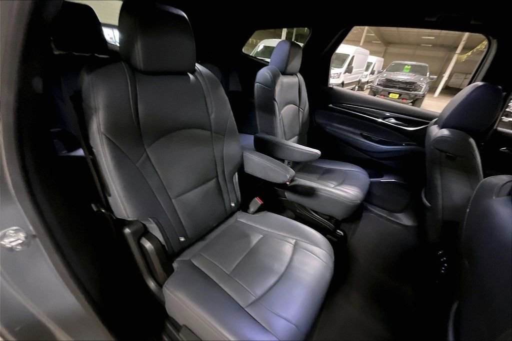 Used 2024 Buick Enclave Premium AWD/4WD image 25