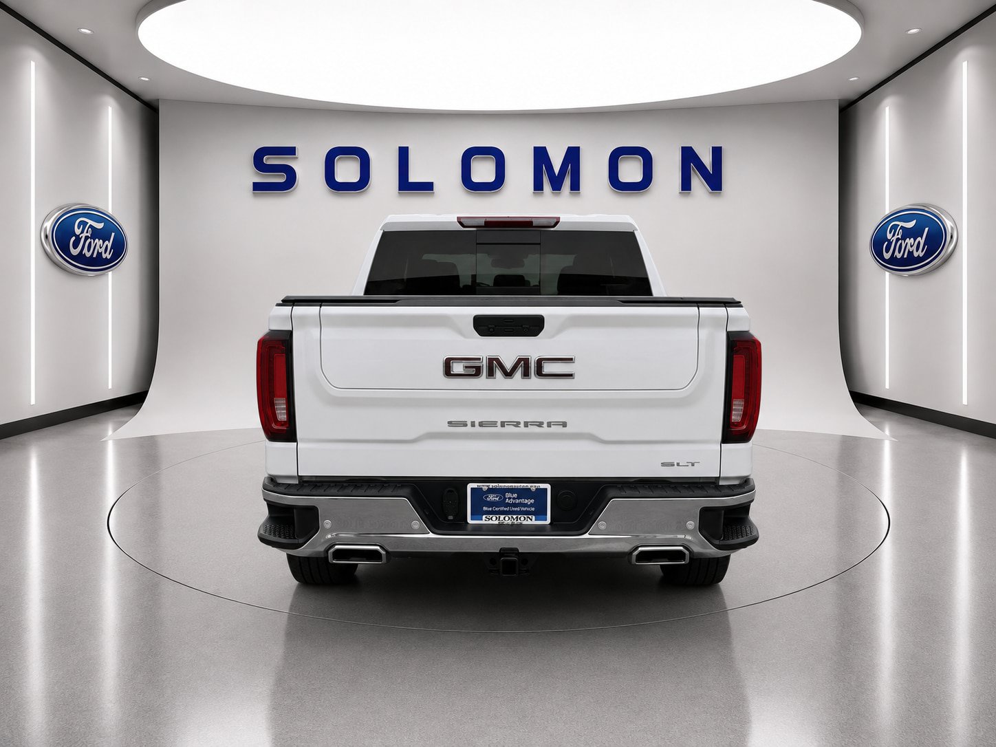 Used 2022 GMC Sierra 1500 SLT w/ SLT Premium Plus Package AWD/4WD image 5