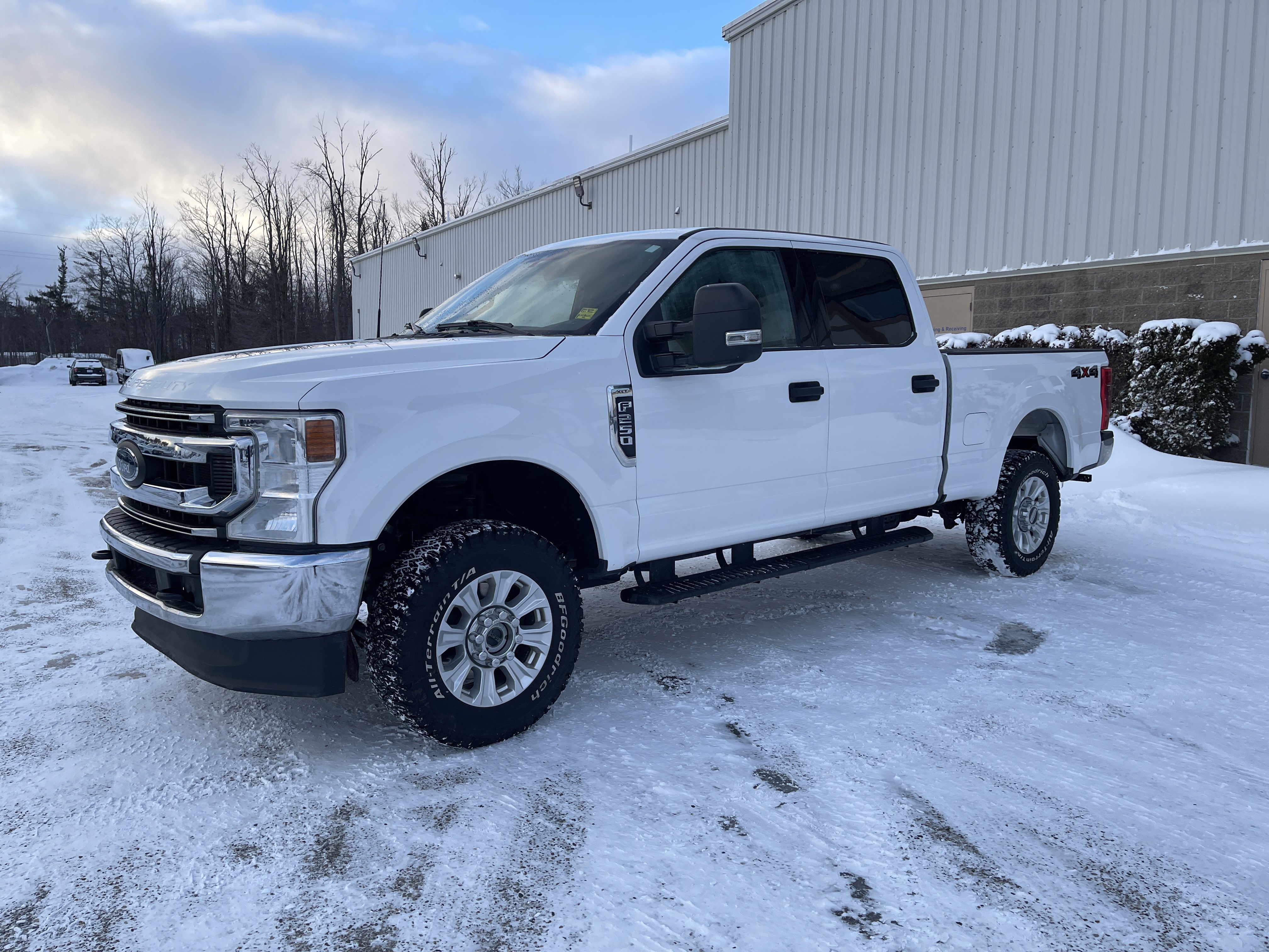 Certified 2022 Ford F250 XLT w/ Snow Plow Prep Package image 8