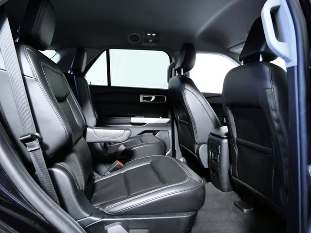 Certified 2023 Ford Explorer XLT w/ Equipment Group 202A AWD/4WD image 11