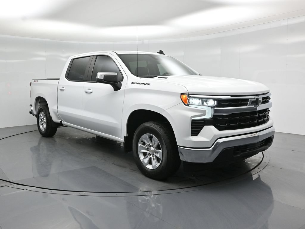 Used 2023 Chevrolet Silverado 1500 LT w/ LPO, Dark Essentials Package AWD/4WD image 18