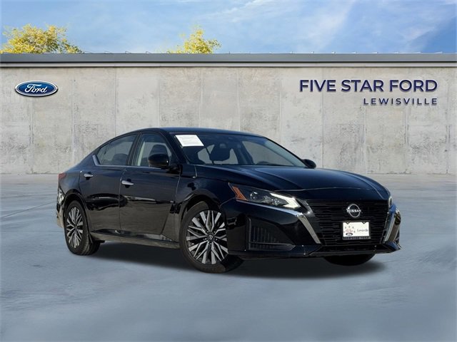 Used 2023 Nissan Altima 2.5 SV image 1