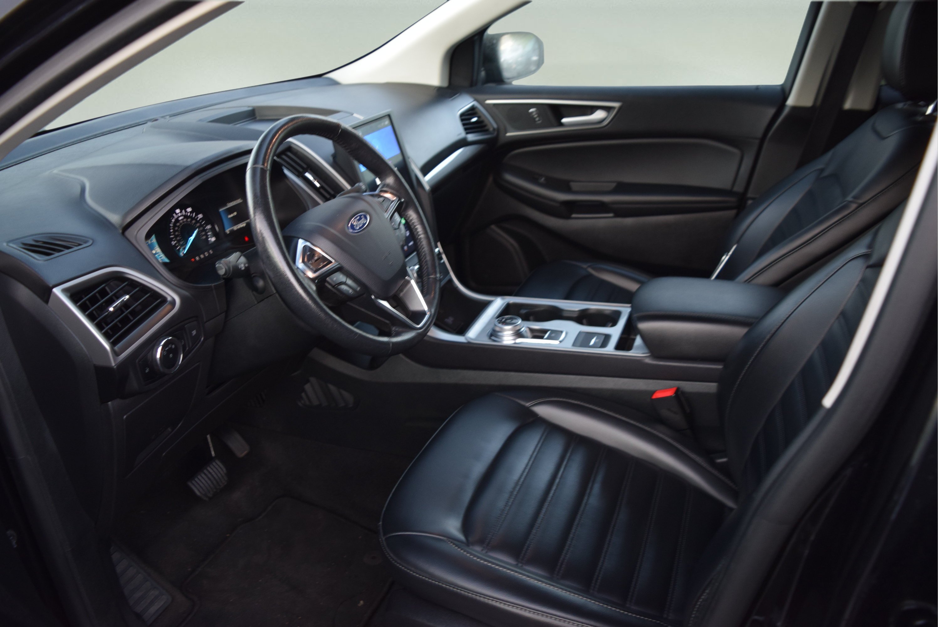 Certified 2024 Ford Edge SEL AWD/4WD image 9