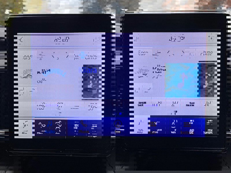 Certified 2022 Ford Explorer XLT w/ Equipment Group 202A image 25