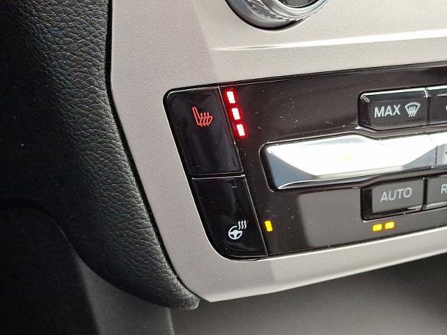 Certified 2022 Ford Explorer XLT w/ Equipment Group 202A image 27