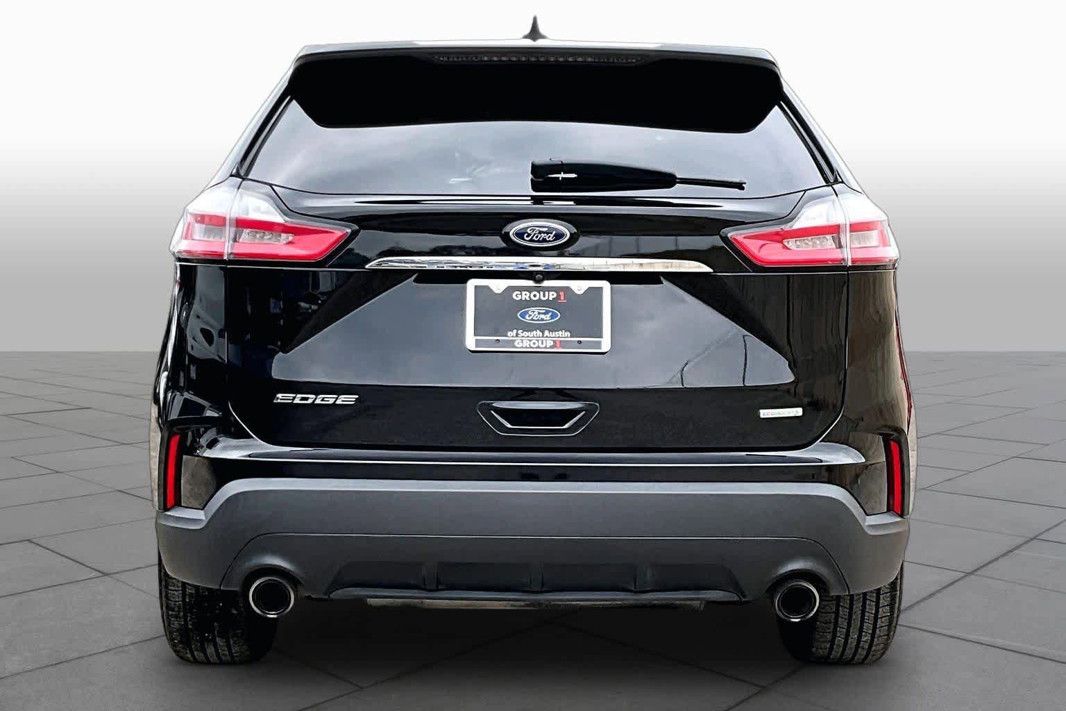 Certified 2019 Ford Edge SE FWD image 5