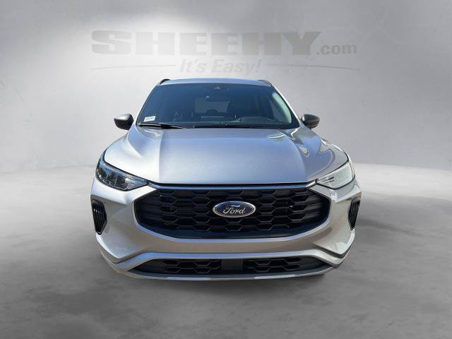 Certified 2024 Ford Escape ST-Line w/ Tech Pack #1 AWD/4WD image 17