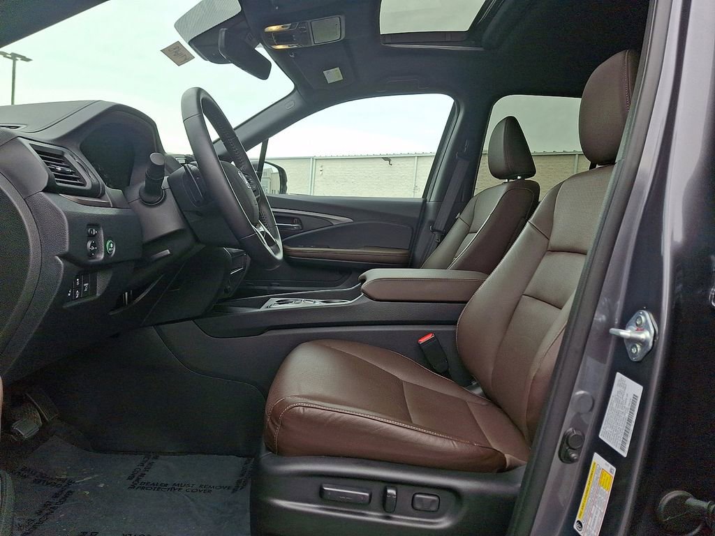Used 2025 Honda Ridgeline RTL+ image 13