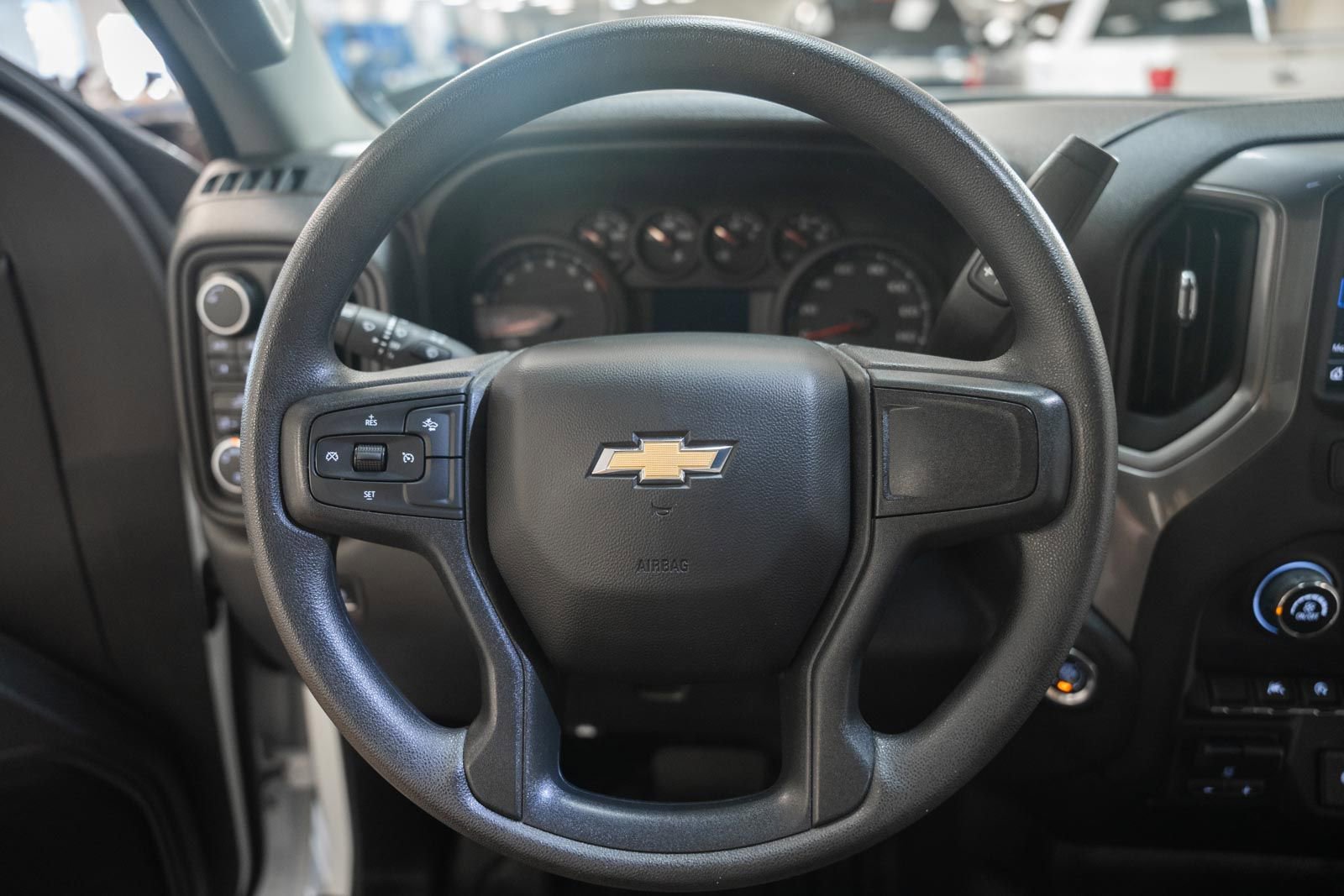 Used 2025 Chevrolet Silverado 1500 W/T w/ WT Value Package AWD/4WD image 35