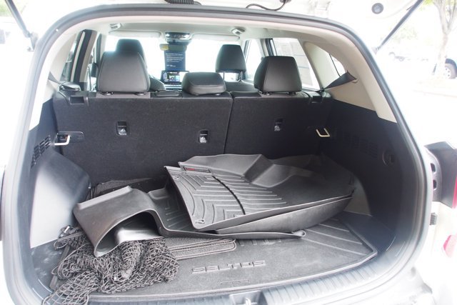 Used 2023 Kia Seltos S w/ Navigation Package FWD image 16