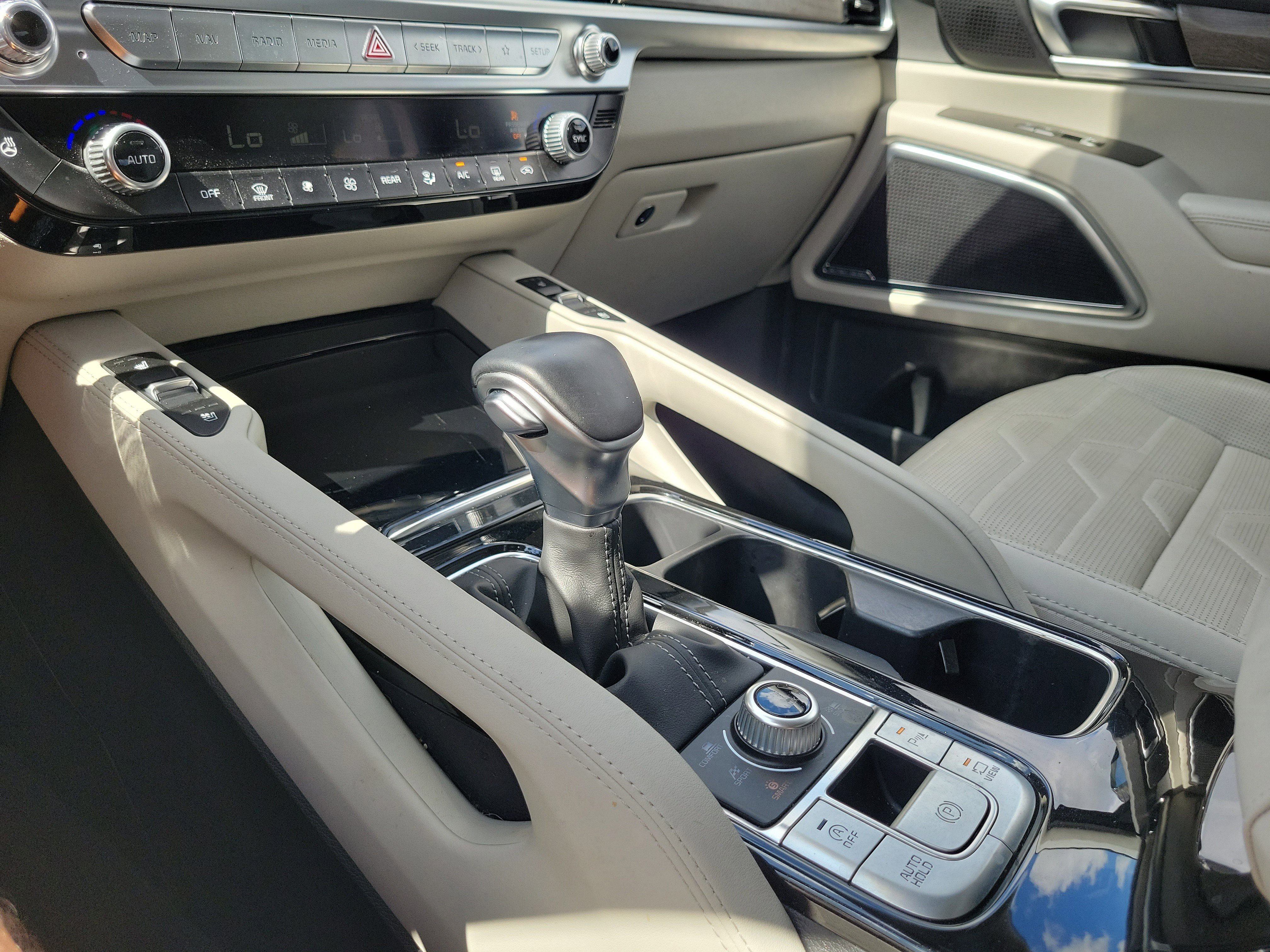 Used 2021 Kia Telluride SX w/ SX Prestige Package AWD/4WD image 29