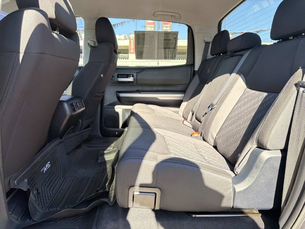 Used 2017 Toyota Tundra SR5 AWD/4WD image 12