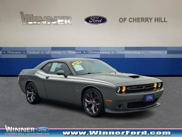 Used 2019 Dodge Challenger R/T image 6
