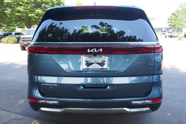 Used 2024 Kia Carnival SX FWD image 6
