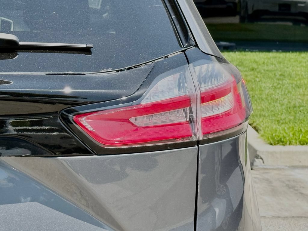 Certified 2022 Ford Edge SEL AWD/4WD image 16