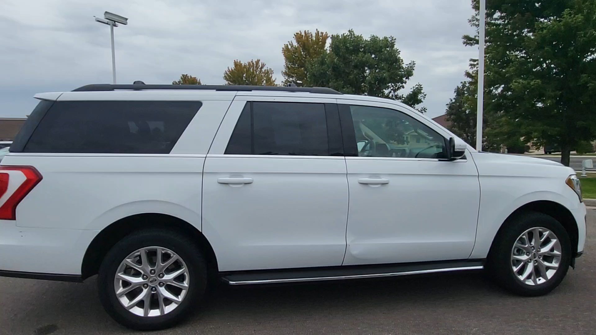 Certified 2021 Ford Expedition Max XLT AWD/4WD image 10
