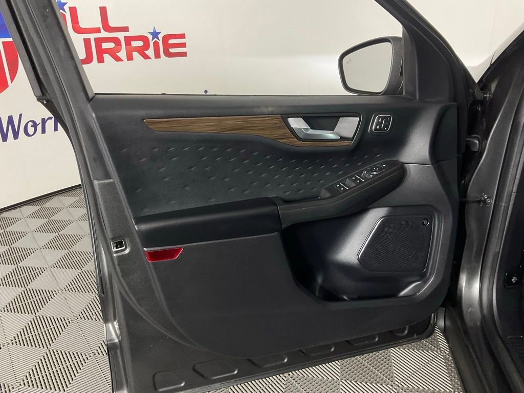 Certified 2020 Ford Escape Titanium image 12