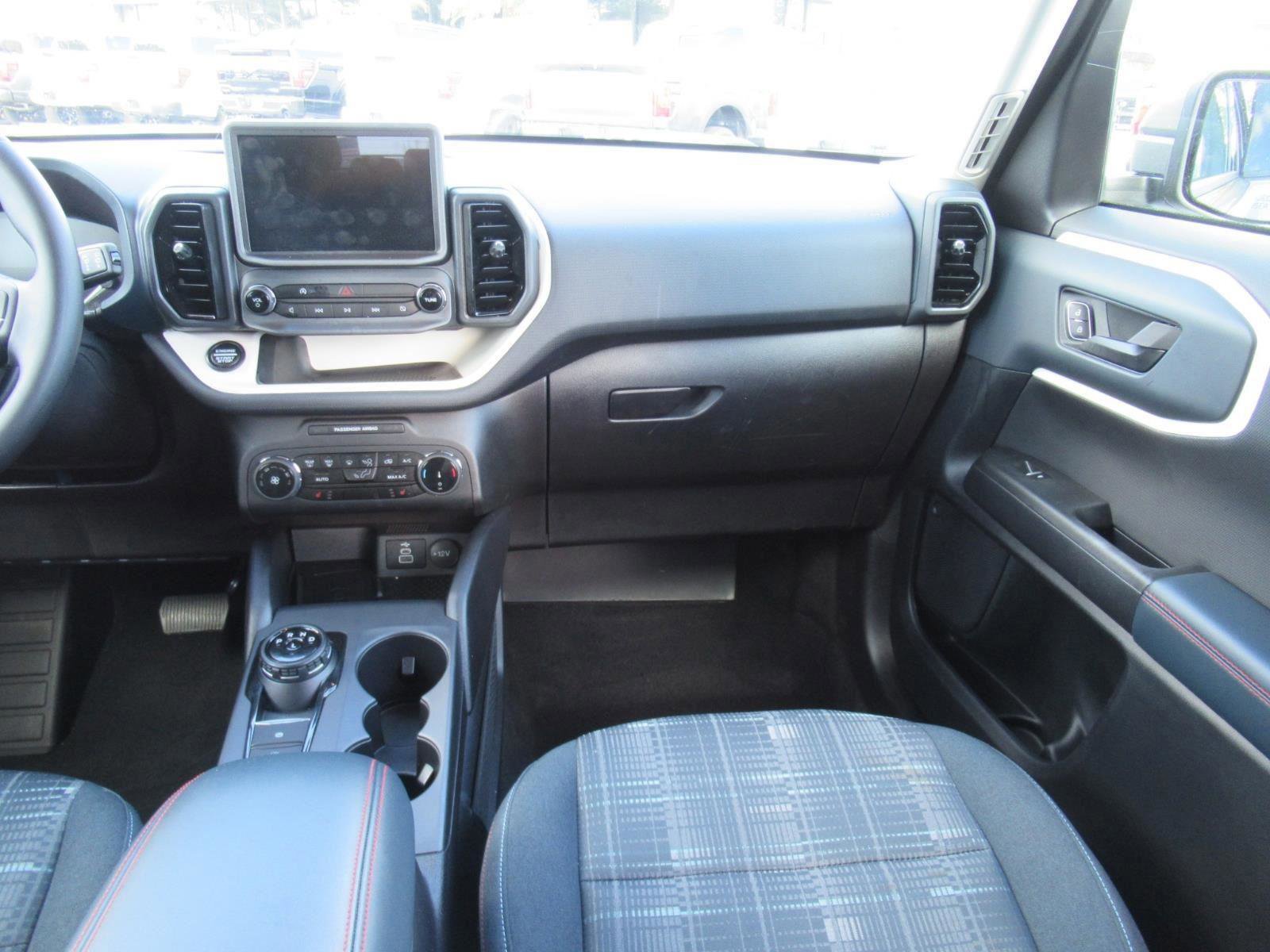 Certified 2024 Ford Bronco Sport Heritage w/ Heritage Convenience Package image 14