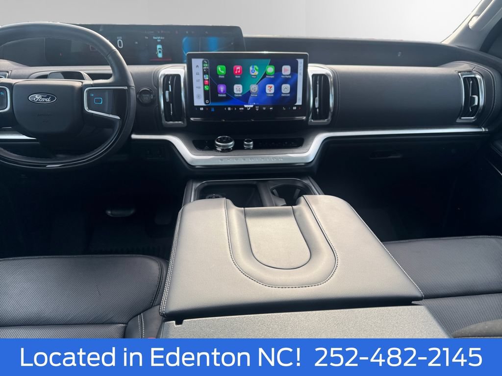 Certified 2025 Ford Expedition Platinum w/ Driver's Package AWD/4WD image 11
