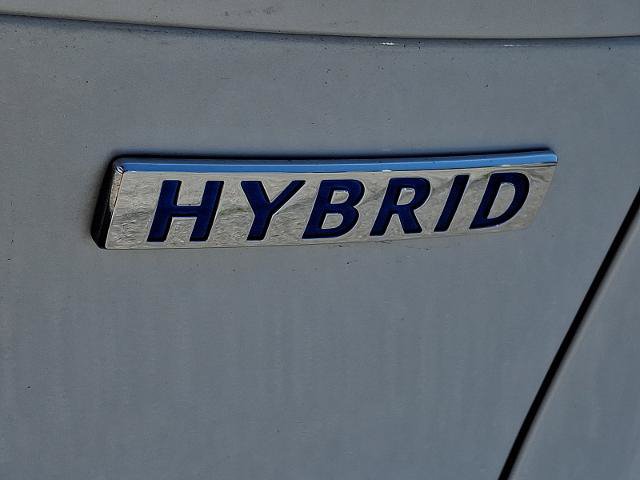Used 2025 MAZDA CX-50 AWD 2.5 Hybrid w/ Premium Pkg image 31