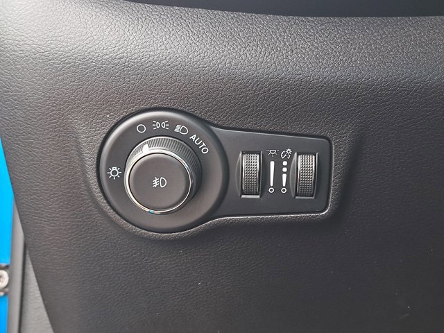 Used 2022 Jeep Compass Limited w/ Elite Group image 24