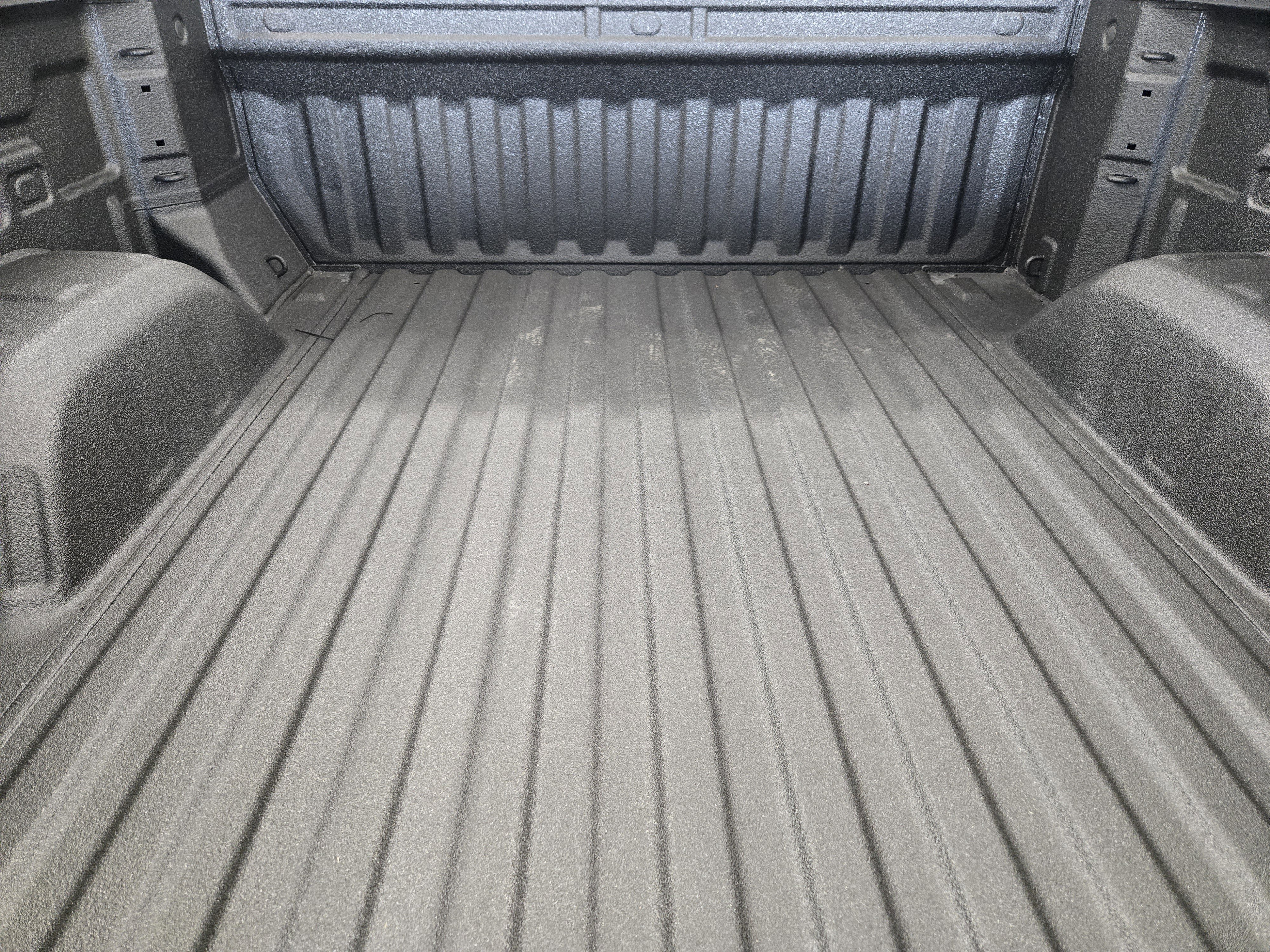 Used 2024 GMC Sierra 1500 SLT RWD image 32