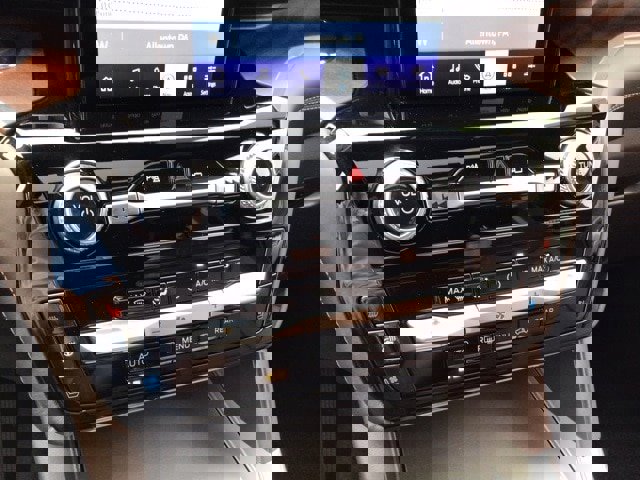 Certified 2022 Ford Explorer King Ranch w/ Technology Package image 18