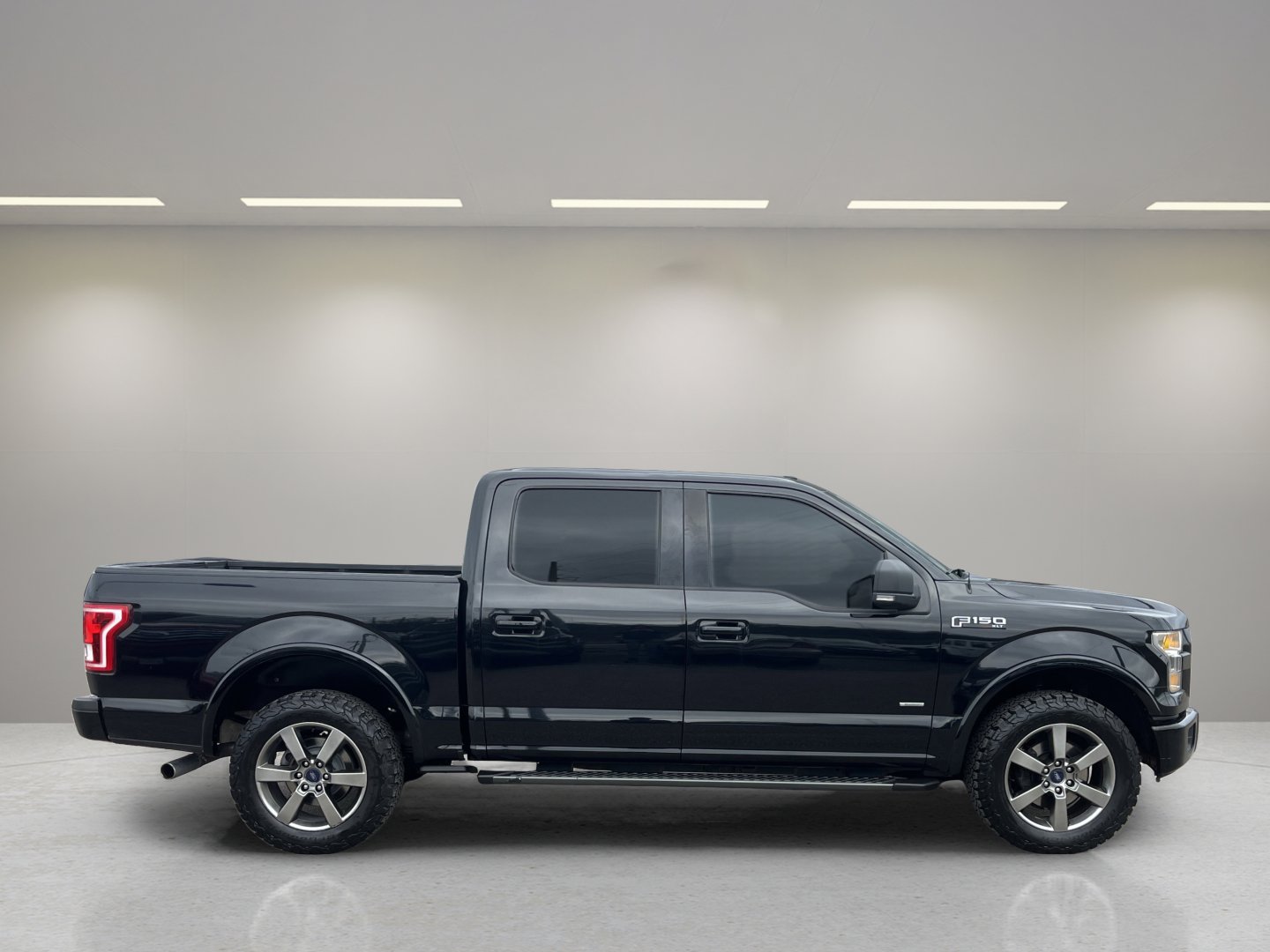 Certified 2017 Ford F150 XLT w/ Equipment Group 302A Luxury image 2