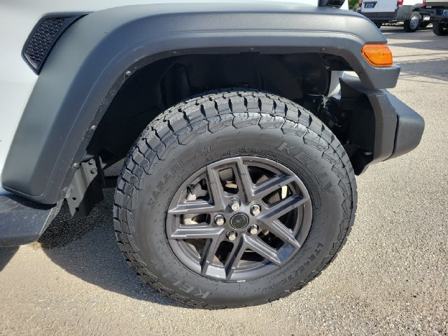 Used 2024 Jeep Wrangler Sport AWD/4WD image 11