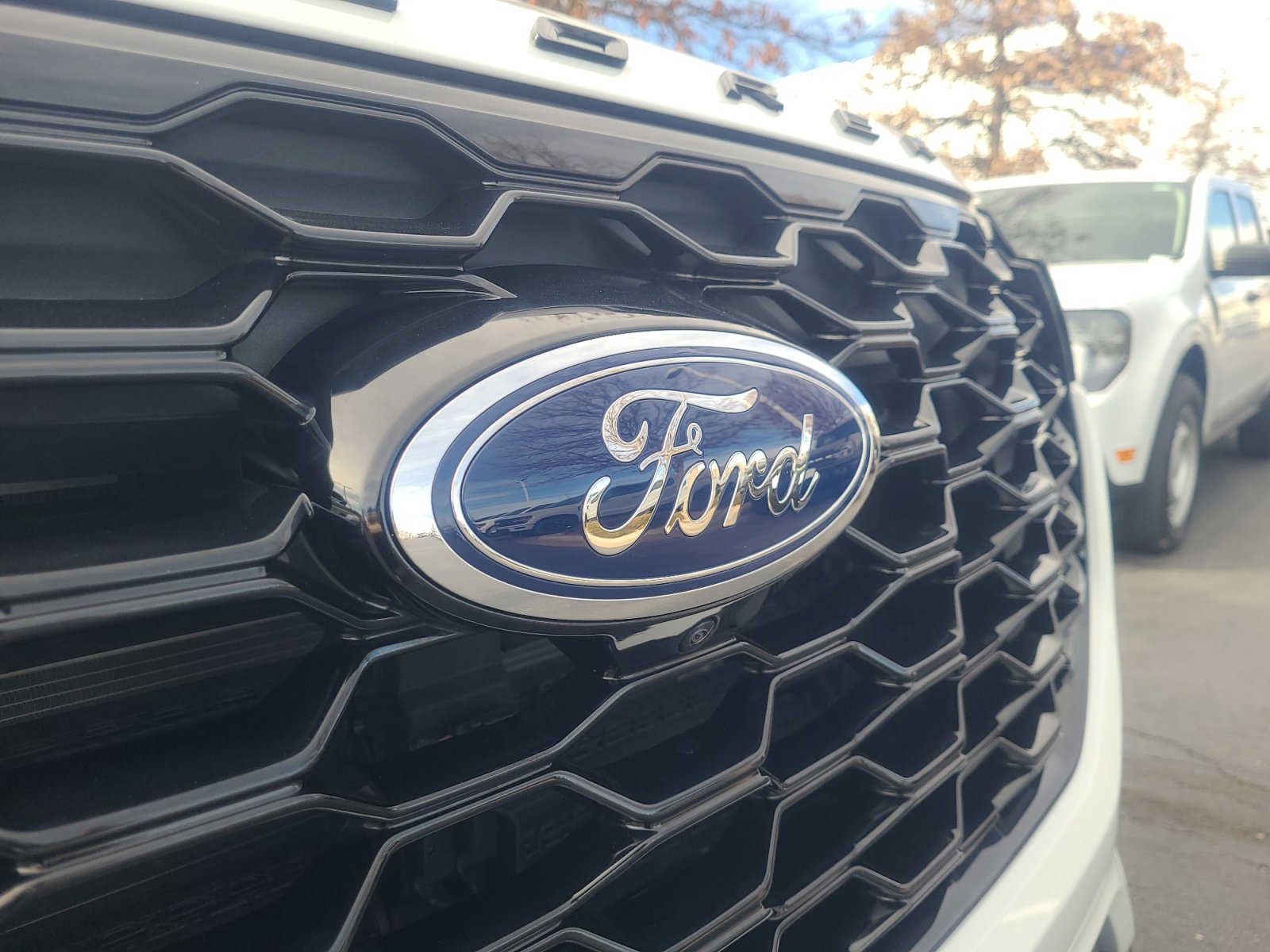 Certified 2025 Ford Explorer ST-Line image 23