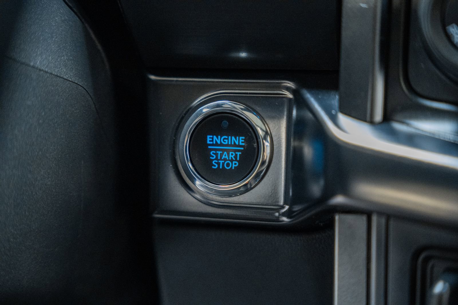 Certified 2023 Ford F150 Lariat w/ Equipment Group 502A High image 35