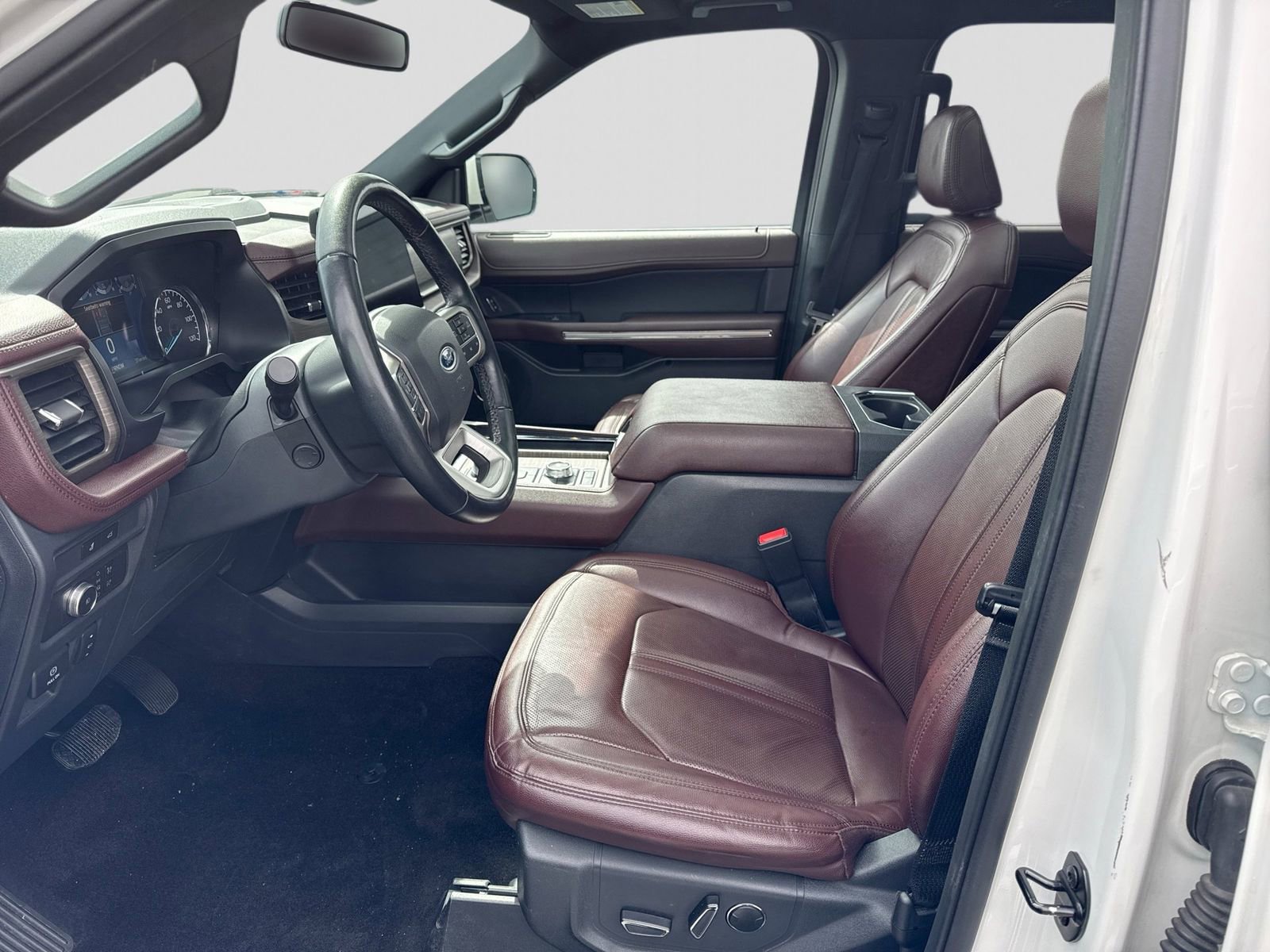 Certified 2022 Ford Expedition Limited AWD/4WD image 3