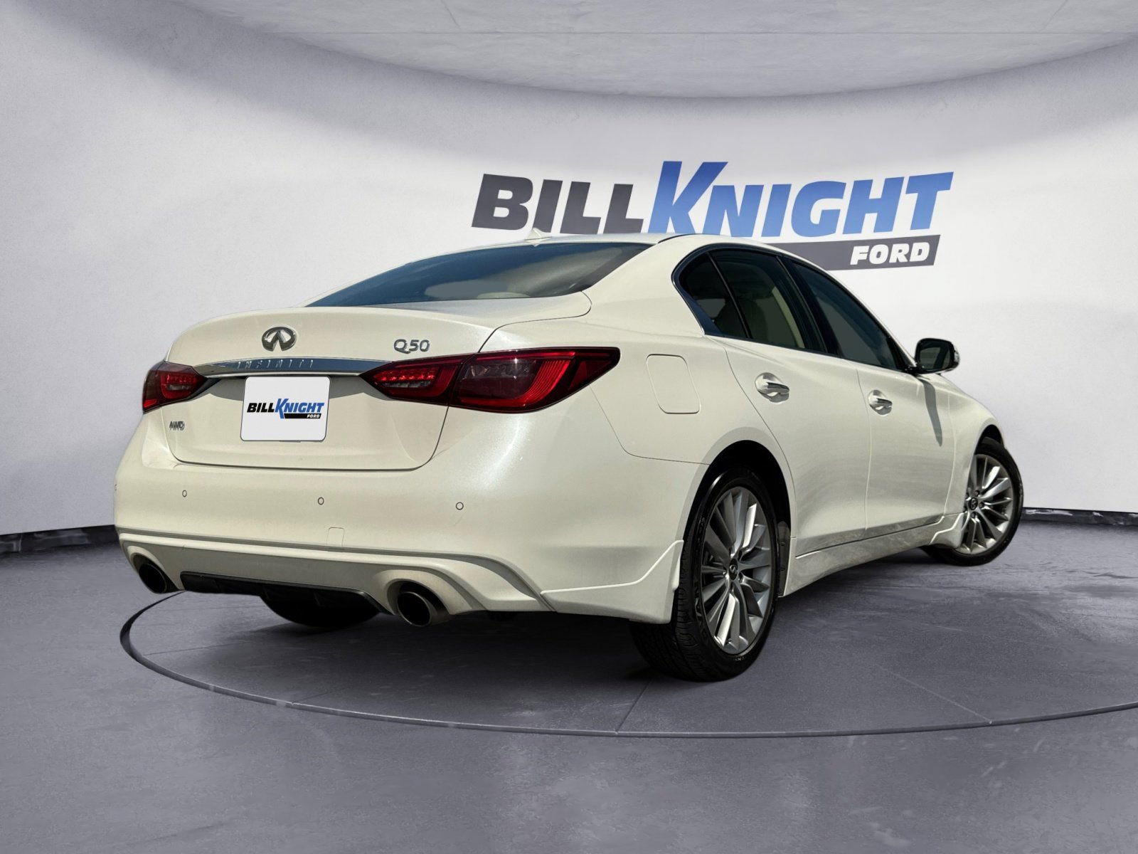 Used 2022 INFINITI Q50 Luxe w/ Cargo Package AWD/4WD image 5