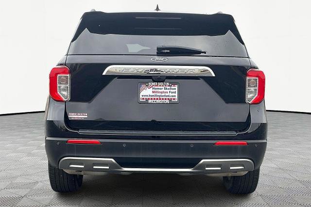 Certified 2023 Ford Explorer XLT w/ Equipment Group 202A image 3