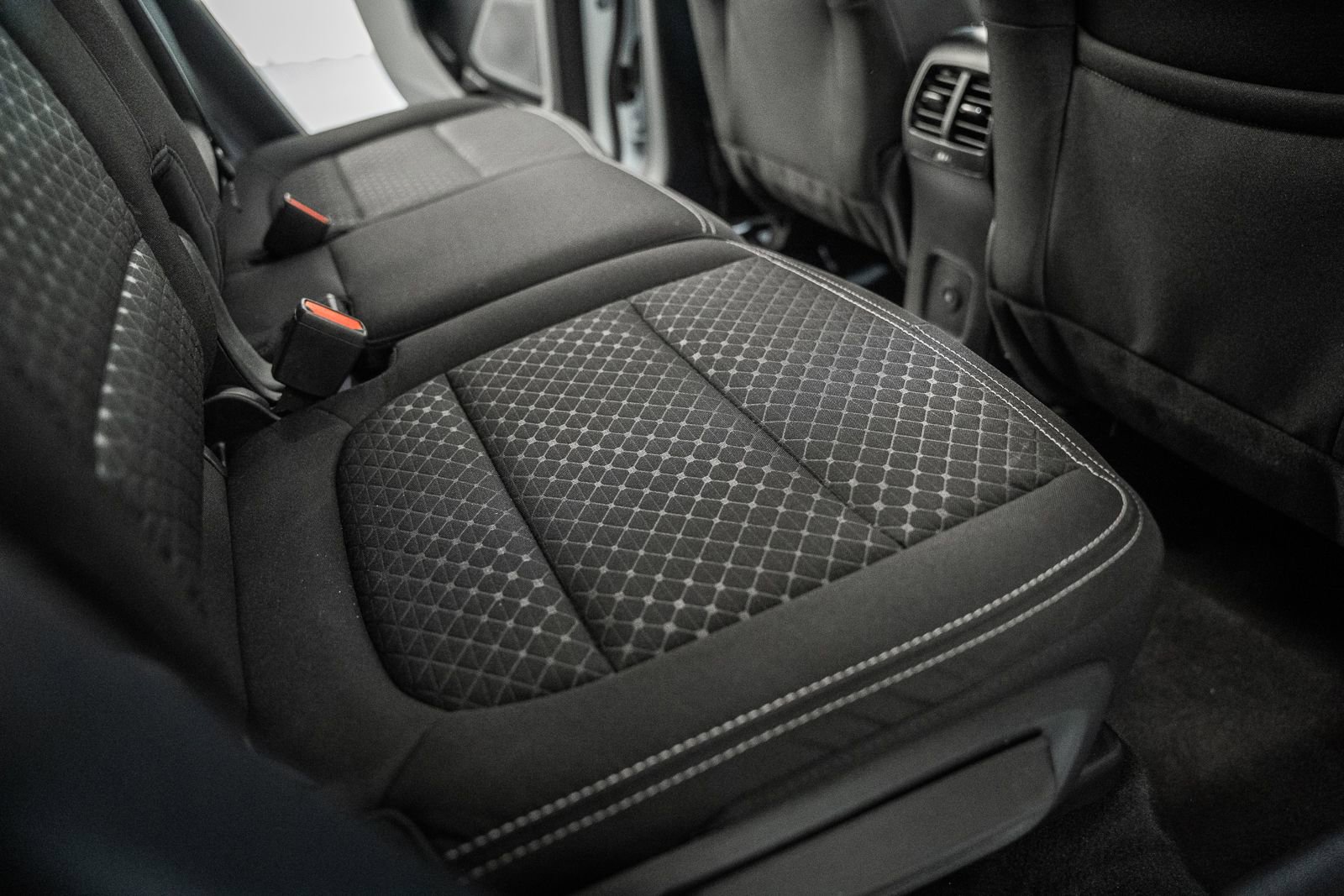 Certified 2025 Ford Escape Active image 32