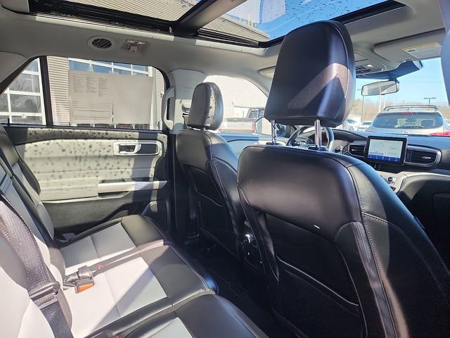 Certified 2023 Ford Explorer XLT w/ Equipment Group 202A image 29