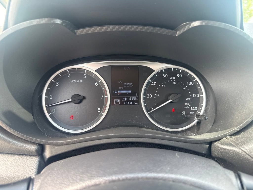 Used 2021 Nissan Versa S FWD image 18