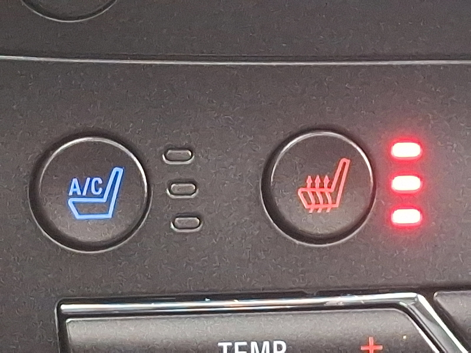 Certified 2019 Ford Edge Titanium w/ Equipment Group 301A image 25