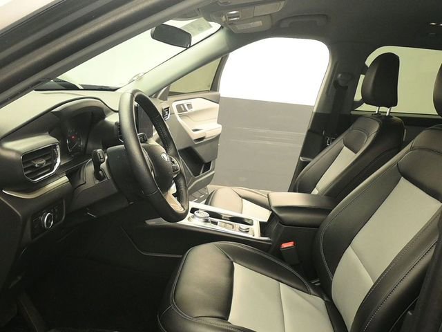 Certified 2024 Ford Explorer XLT w/ Equipment Group 202A image 13