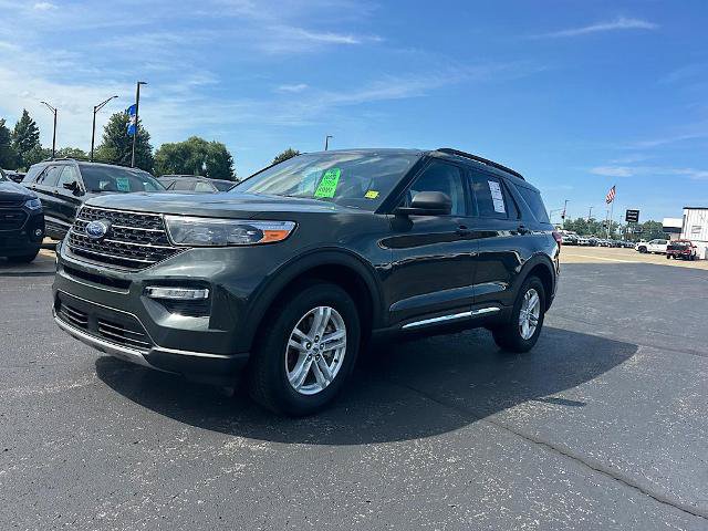 Certified 2023 Ford Explorer XLT w/ Equipment Group 202A AWD/4WD image 5