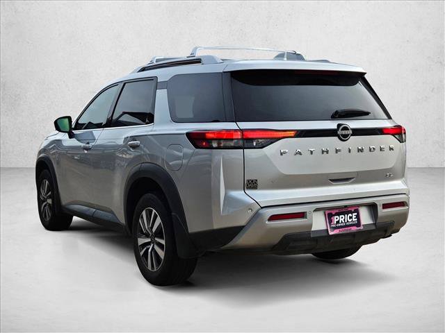 Used 2023 Nissan Pathfinder SL FWD image 8