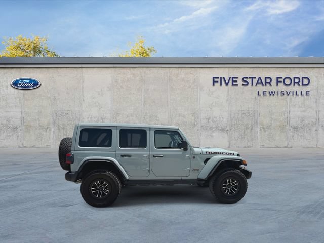 Used 2024 Jeep Wrangler Unlimited Rubicon AWD/4WD image 9