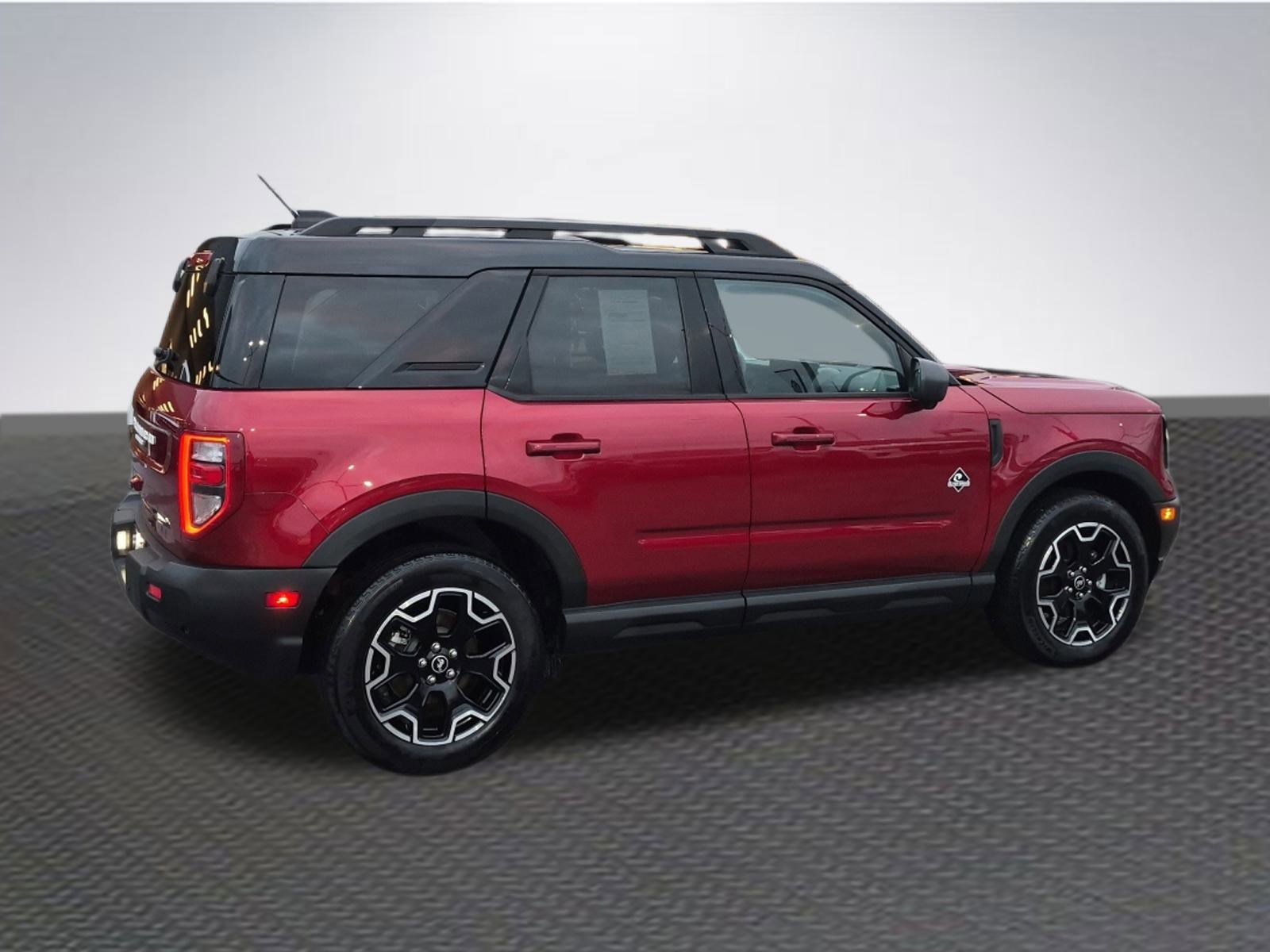 Certified 2025 Ford Bronco Sport Outer Banks w/ Outer Banks Tech Package+ image 4