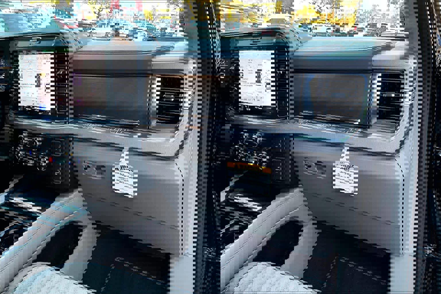 Certified 2025 Ford F250 Platinum w/ Platinum Plus Package image 19