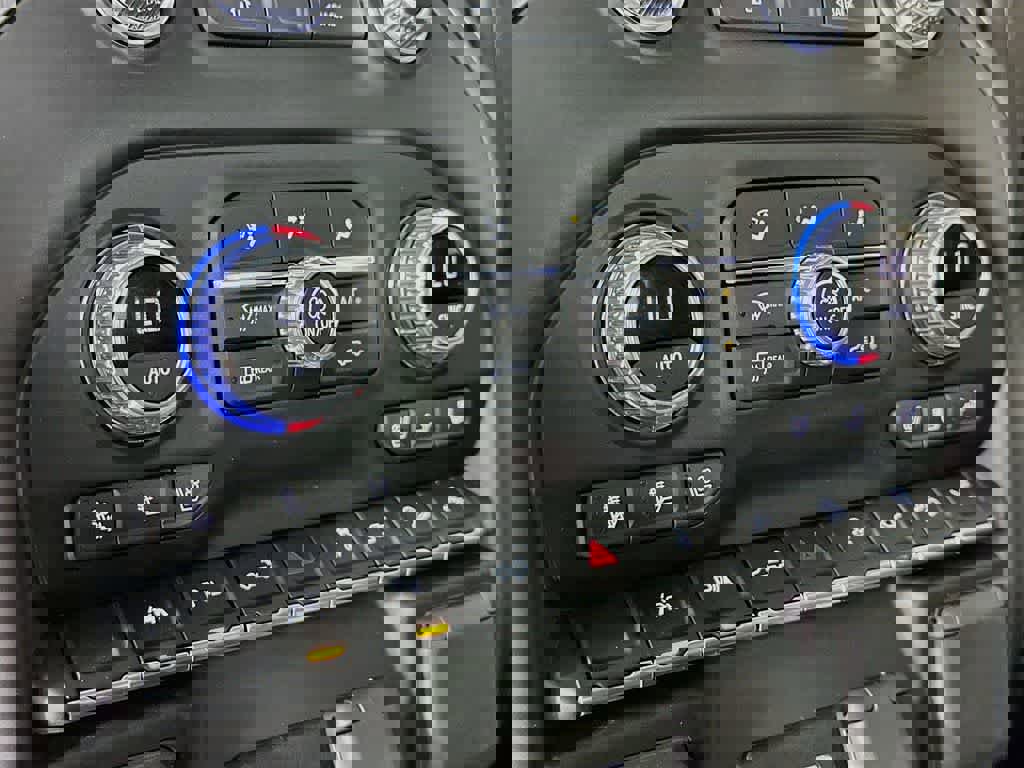 Used 2022 GMC Sierra 1500 Denali w/ Denali Premium Package image 21