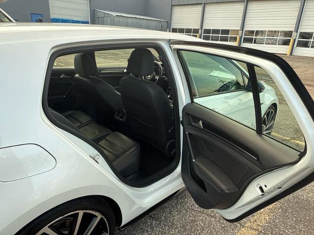 Used 2019 Volkswagen Golf R 4-Door image 9