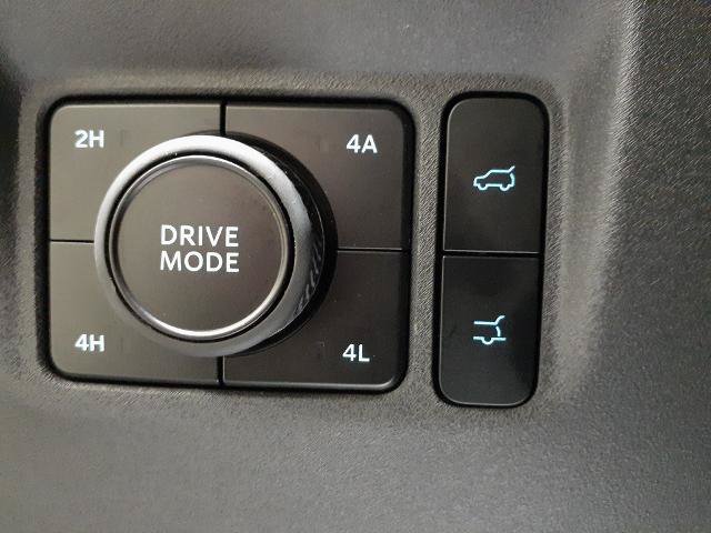 Certified 2025 Ford Expedition Platinum AWD/4WD image 13