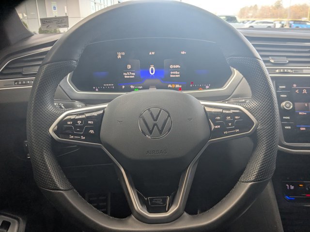 Used 2024 Volkswagen Tiguan SE R-Line image 19